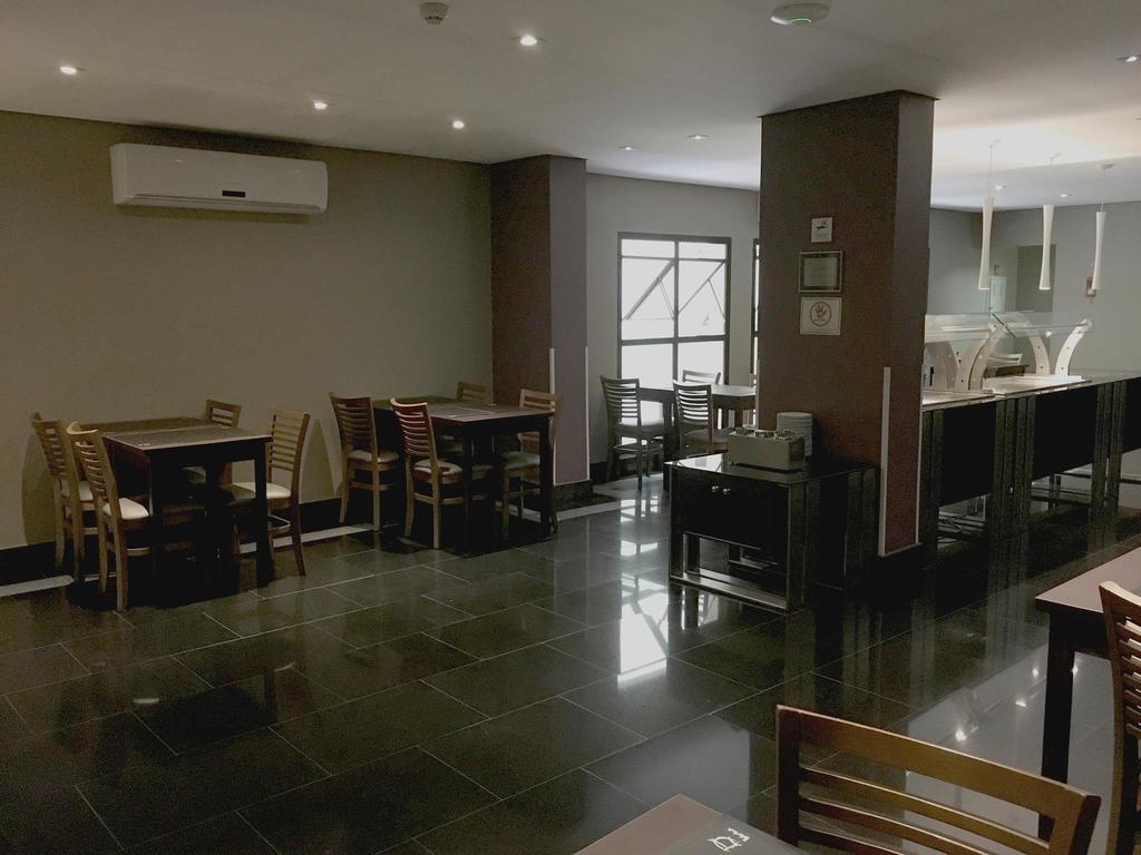 Hotel Lugus Сао Паоло Екстериор снимка