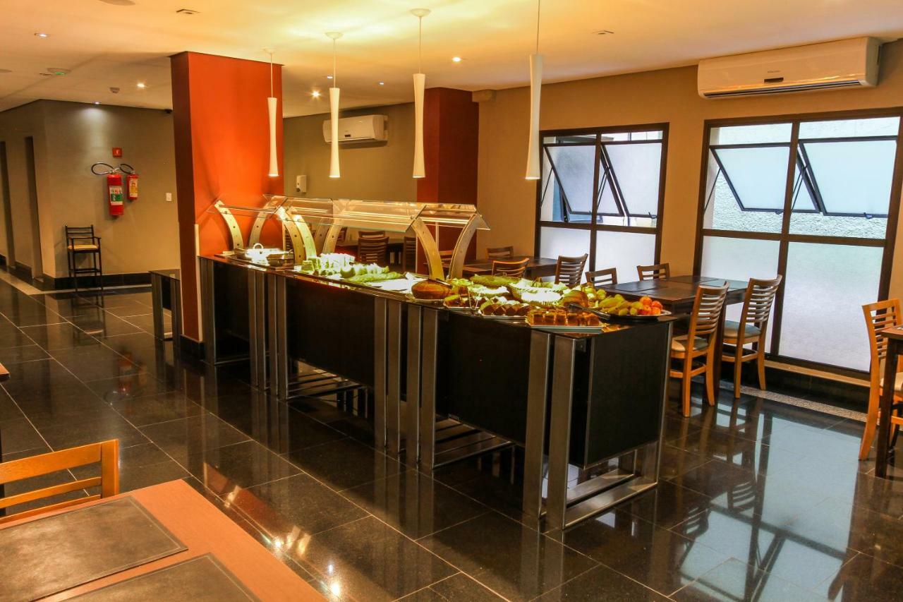 Hotel Lugus Сао Паоло Екстериор снимка